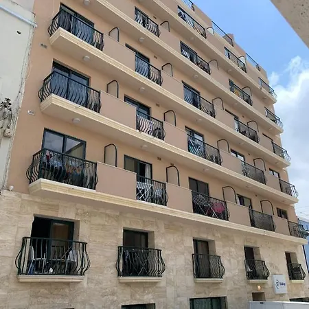 Apartment Cast *